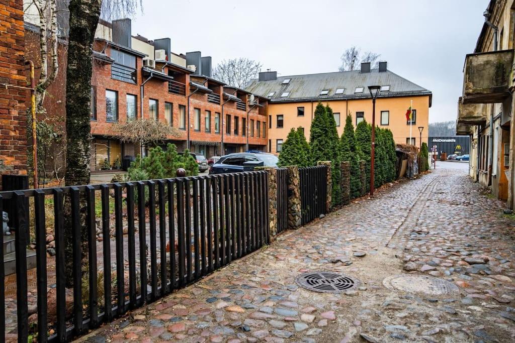Modern Flat In Old Town Kaunas - Free Parking & Self Check-In Екстериор снимка